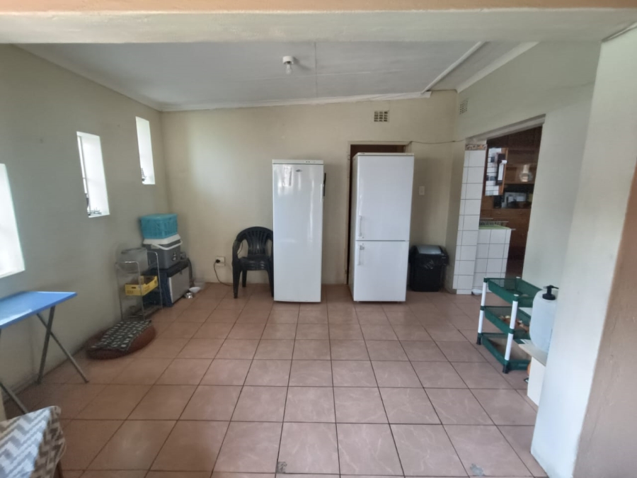 To Let 3 Bedroom Property for Rent in Oos Einde North West
